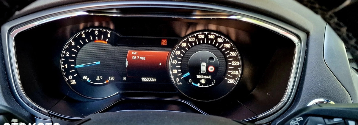 Ford Mondeo cena 49999 przebieg: 195000, rok produkcji 2015 z Siewierz małe 781
